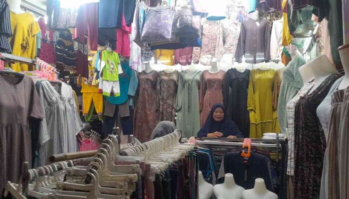 Dari Pedagang ke Petani: Perjuangan di Tengah Lesunya Daya Beli